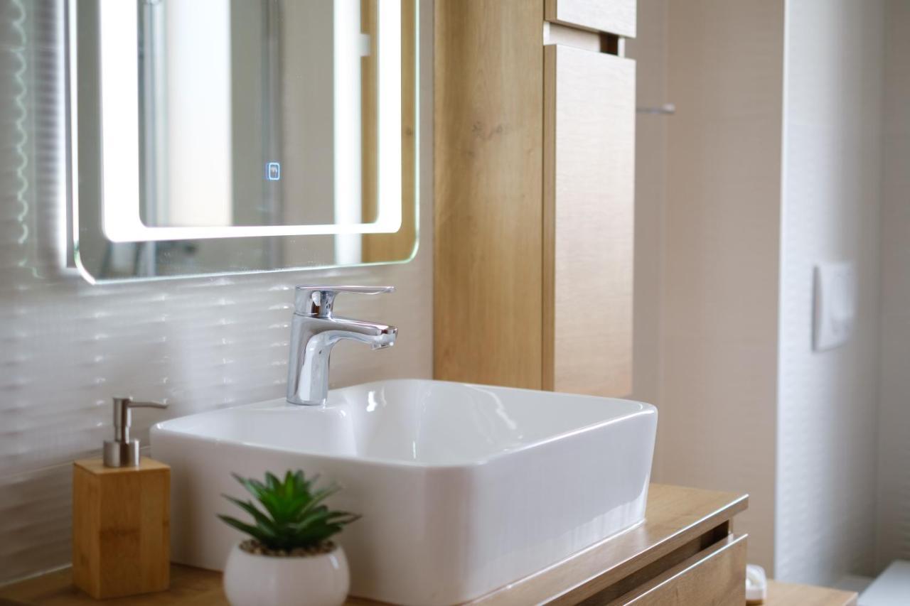 Apartmán Luana With Private Jacuzzi
