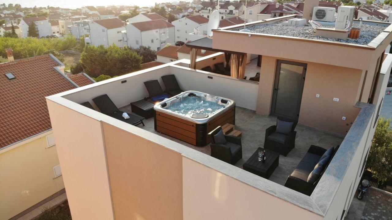Luana With Private Jacuzzi