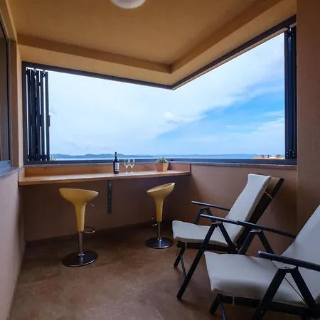 Apartments Luana With Private Jacuzzi Zadar Exterior photo