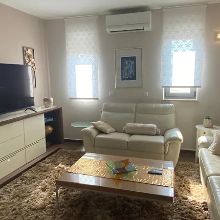 Apartments Luana With Private Jacuzzi Zadar Exterior photo