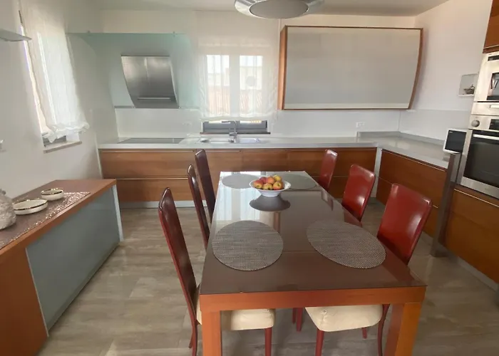 Apartments Luana With Private Jacuzzi