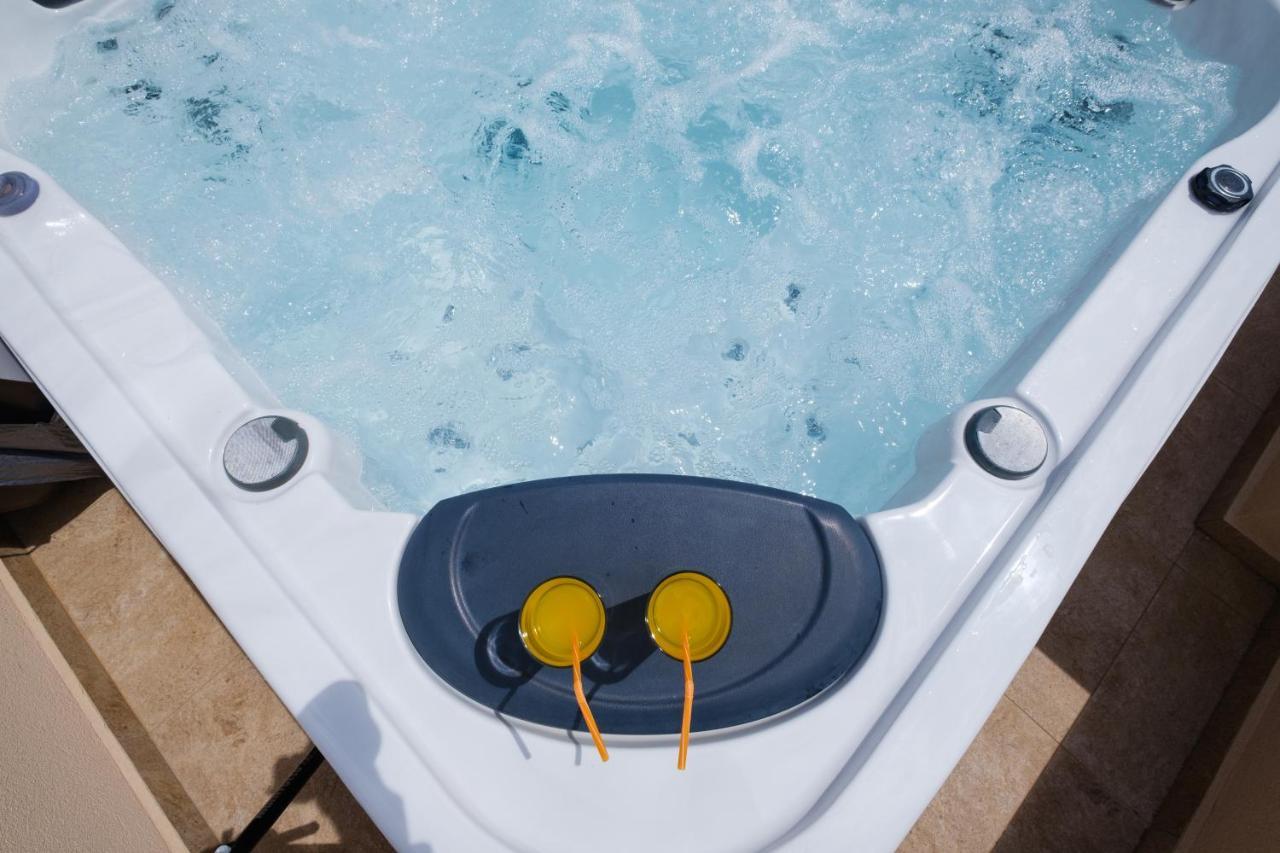 Luana With Private Jacuzzi Apartment Zadar