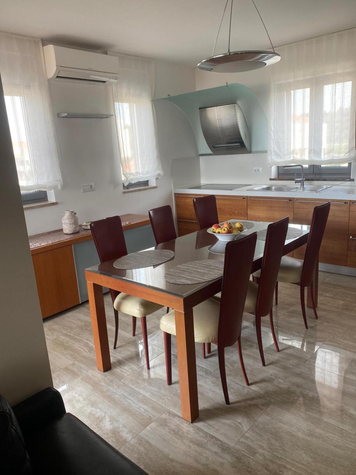 Luana With Private Jacuzzi Apartment *